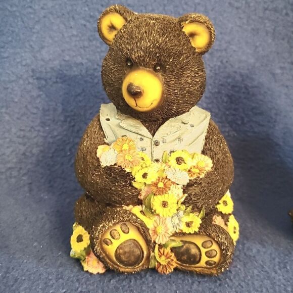 Vintage Bear Family Resin Figurines - Picture 7 of 8